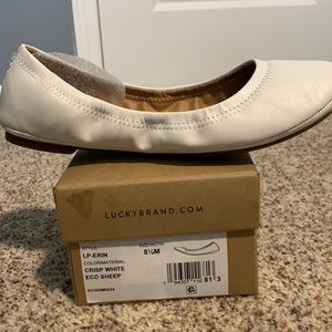 Lucky Brand -ERIN White flats 🥿 NEW!